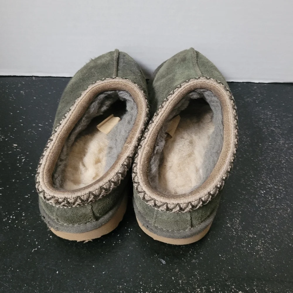 Ugg Cozy Green Suede Slippers